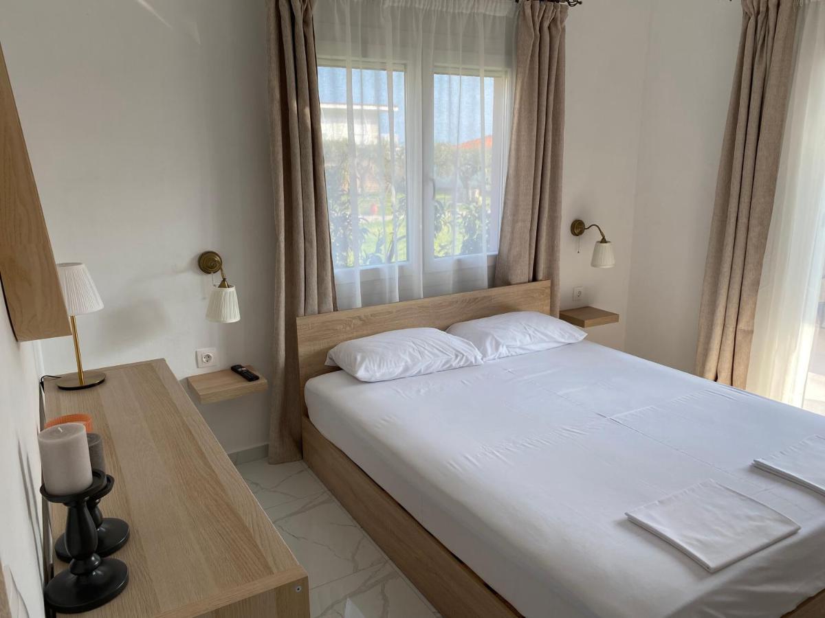 sofia guesthouse Nea Skioni Eksteriør billede