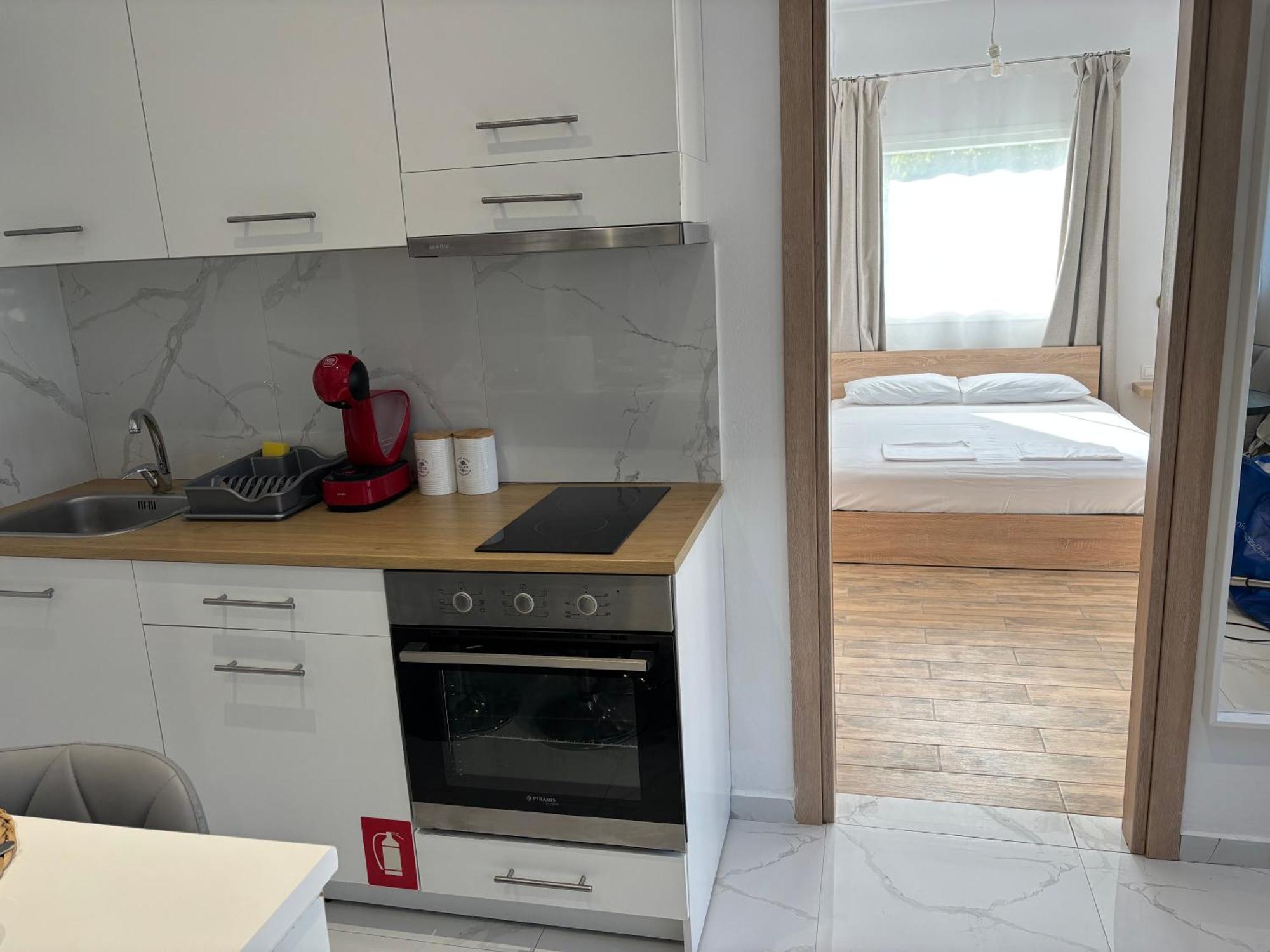 sofia guesthouse Nea Skioni Eksteriør billede