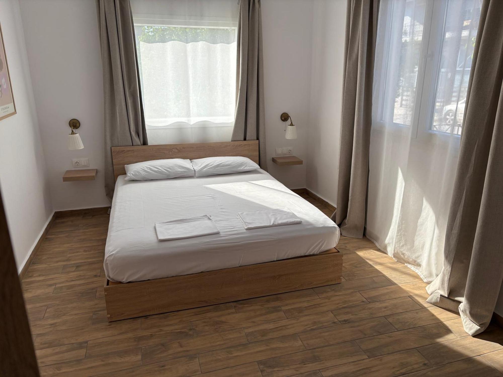 sofia guesthouse Nea Skioni Eksteriør billede